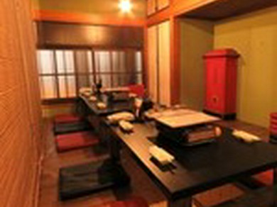 12名様〜20名様用の完全個室座敷ございます