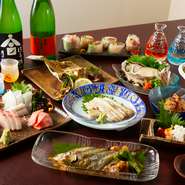 店主自ら厳選した食材を味わう料理たち。産地直送・地物にこだわっており、素材本来の旨みを存分に楽しませてくれます。瀬戸内の恵みを受けた海の幸は格別。高級店に負けじと劣らぬ、上質な味わいを堪能できます。