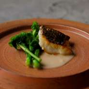 その日に入った新鮮な能登の魚を使用したシェフこだわりの一品
