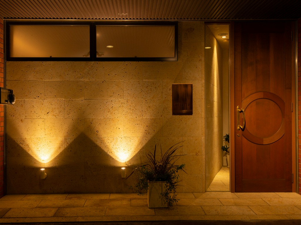 新たな食体験に誘う料理で、ゲストもホストも憩える宴席を約束