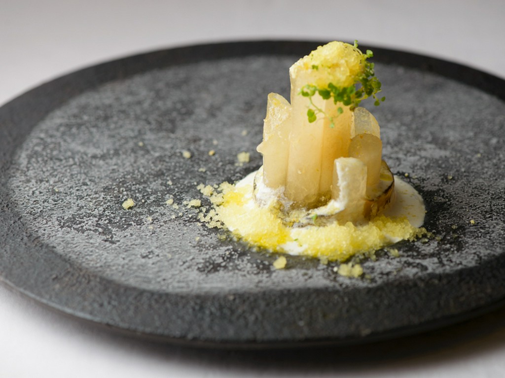 驚きと感動はデザートまで続く『梨とコーヒー　柑橘の香り』