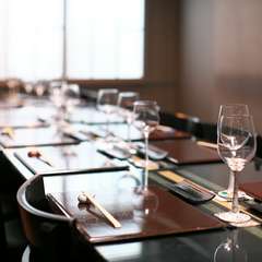 料理をじっくりと味わう大人の宴会を楽しめるのが魅力