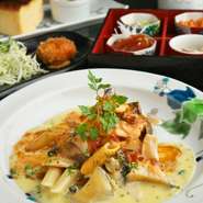 ※2～20名のご予約
※お好みで肉・魚料理の変更が可能です。お気軽にご相談ください。
※国産牛ヒレ肉が入荷できない場合、和牛サーロインとなります。 ご了承くださいませ。