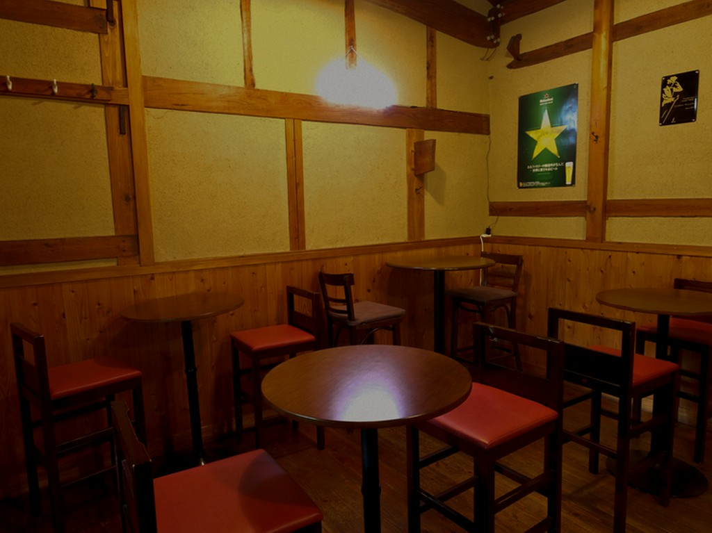 古民家×バーの調和が織りなす落ち着いた雰囲気が魅力