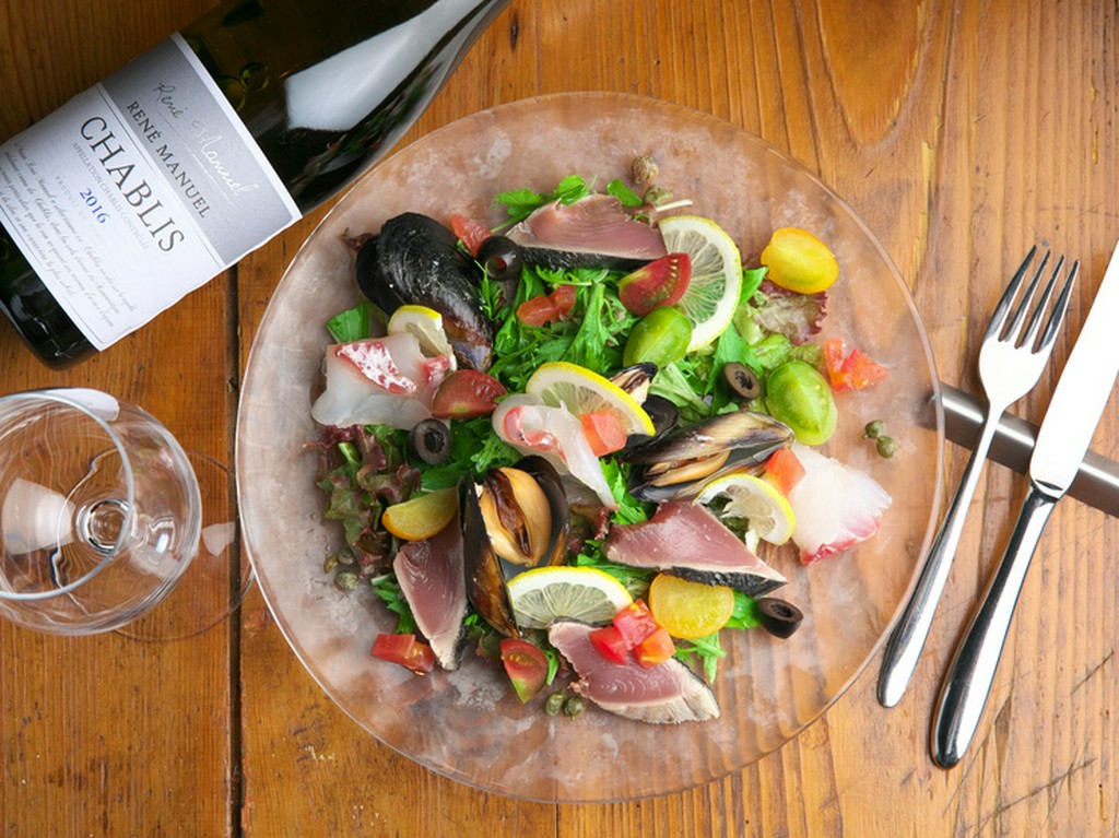 彩り野菜と鮮魚のカルパッチョ