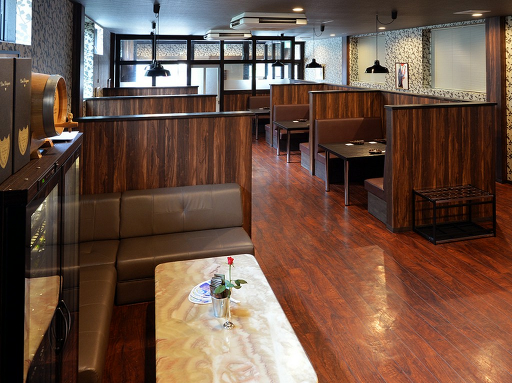 会食・接待の機会にも使える、落ち着けるボックス席