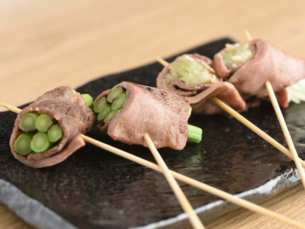 みずみずしい野菜の旨味をギュッと閉じ込めた『牛たん野菜巻き串』