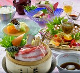 季節の八寸／お造り／黒豚せいろ蒸し／ごはん／香の物／みそ汁／季節のデザート
