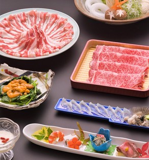 活きた素材が使用され、様々な味が楽しめる『しゃぶしゃぶ会席』