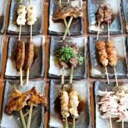 ※表示金額は税抜価格です。
※2～80名、来店日の当日21時までのご予約。
※一回のオーダーシートで1人焼き鳥・サイドメニューそれぞれ1種類ずつご注文となります。
※ワンドリンクオーダー制となります。
※2時間食べ放題（ラストオーダー30分前）となります。
※食べ残しが多い場合別途料金を頂く場合がございます。