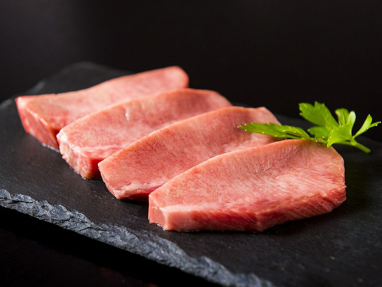 和牛特上タン厚切り塩(限定)