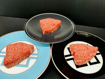 シャトーブリアンをメインに食していただくコースです。