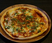 クリスピー生地を使用していますので軽くいただけます。