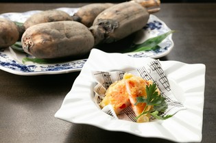 シャキシャキとした食感と独特の粘りが特徴の『れんこん』