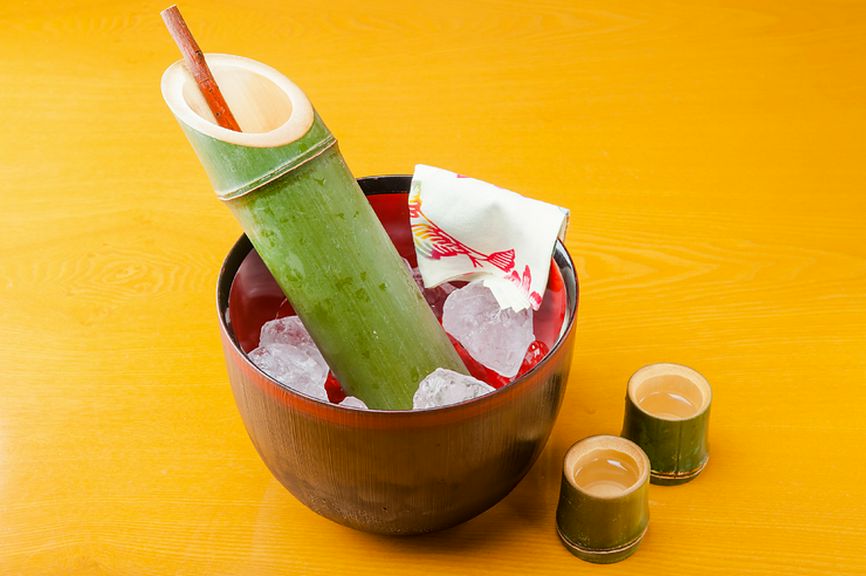 季節感豊かな装いで、五感を楽しませてくれる全国の地酒