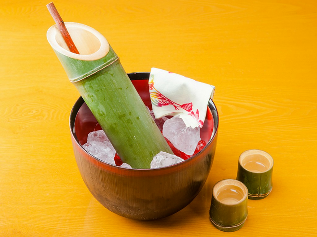 季節感豊かな装いで、五感を楽しませてくれる全国の地酒