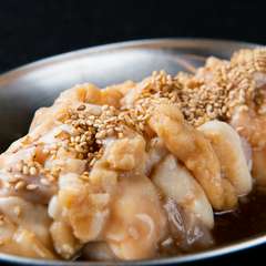 口の中一杯に幸せな美味しさが広がる、九州産直の新鮮なホルモン