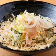 冷たいカレースープ・生ハムとサラダチキンのサラダ・カレーテイストのマヨネーズドレッシング・隠し味にポン酢