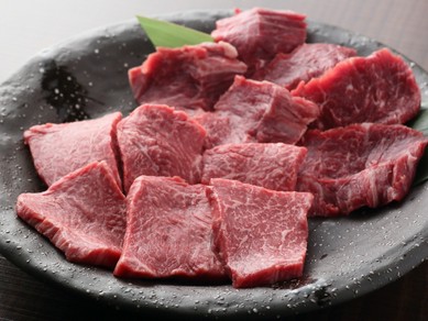 肉の楽しみ方を教えてくれる、充実のラインナップの『赤身肉』