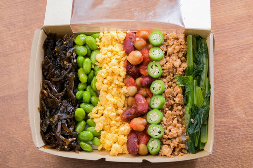 オフィスで話題になりそうな、見た目に美しいヘルシー弁当