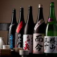 店主が厳選した九州の日本酒をご用意しております。限定や季節の日本酒はすぐなくなりますのでお早めにご来店下さいませ。

