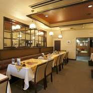 丁寧につくり上げられた洋食は、子供から年配の方まで、幅広い世代が一緒に味わうことができる大切な一皿。親から子へ、そして次の世代へ、伝え続けていきたい名店がここにあります。