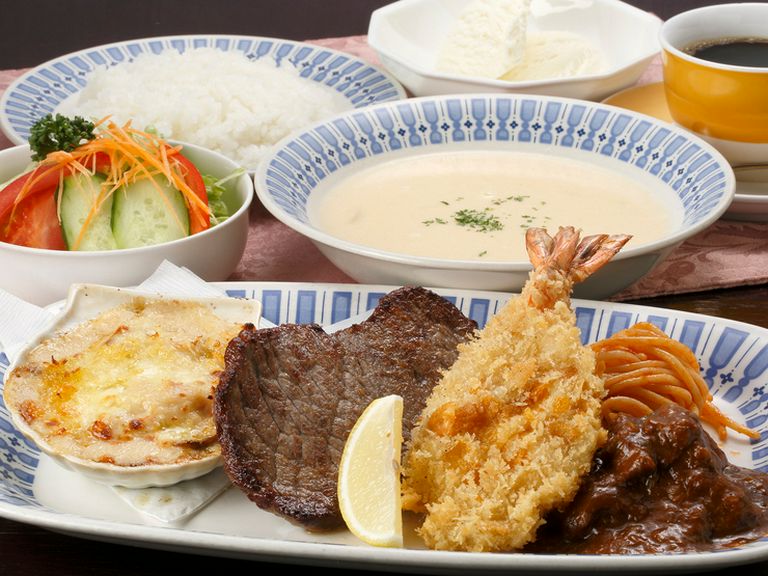 【レストラン 西洋軒】の人気メニューを網羅できる『Aセット』