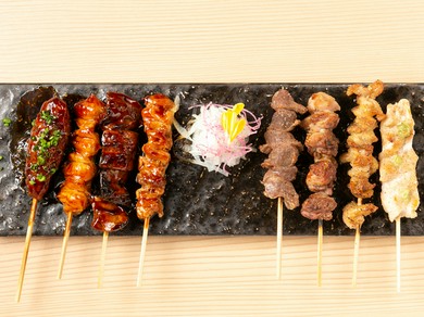 焼鳥の盛り合わせ　八本