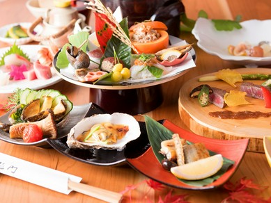会席料理で季節を感じる、日本料理ならではの“粋”をたしなむ