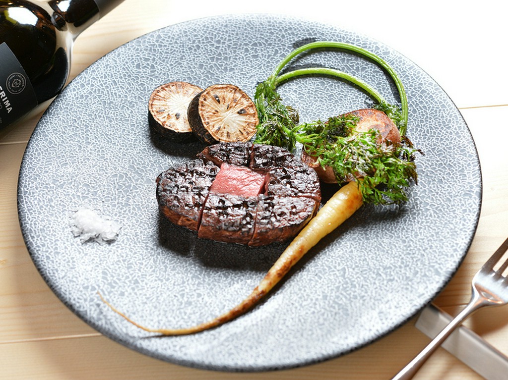 「和牛ステーキ」