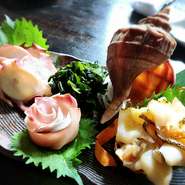 忘年会シーズン突入！
今年も残すところあと1カ月となりましたね
当店でもご宴会メニューをご用意しております
お日にちによってはまだまだ予約可能ですのでお問い合わせ頂ければと思います♪

