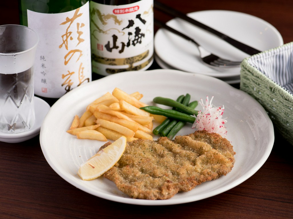 アート×料理×日本酒のコラボレーションを楽しむ、特別な時間