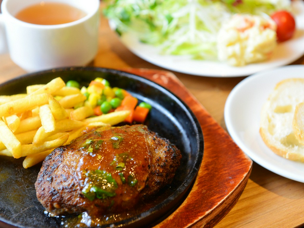 ハンバーグランチ