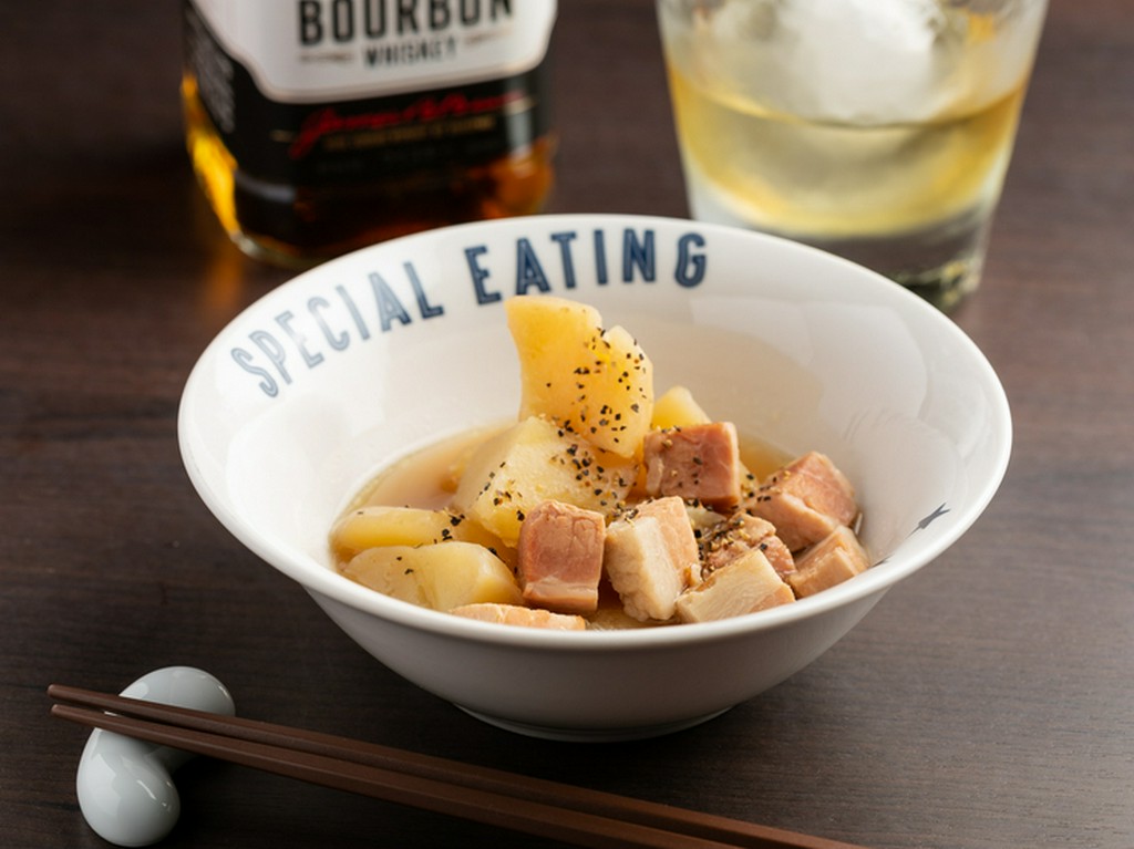 お酒と合わせたい洋風肉じゃが『ベーコンポテト』