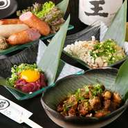 レパートリー豊かな展開で種類豊富なおつまみ類。定番メニューはそのままに、お客様の声を反映させてメニューを入れ替えています。