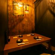 お客様にくつろぎとやすらぎ、楽しさ、そしてお財布にもやさしい至福のひとときを過ごしてもらえるよう、細やかな心遣いを忘れません。スタッフが一丸となり、訪れる人が喜べるサービスを提供し続けています。