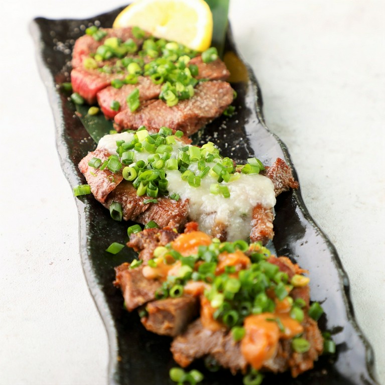 牛タンの贅沢3種盛り合わせ