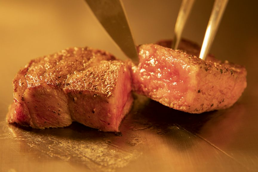 青森のブランド牛・倉石牛をダイレクトに堪能『倉石牛 サーロイン 70g』