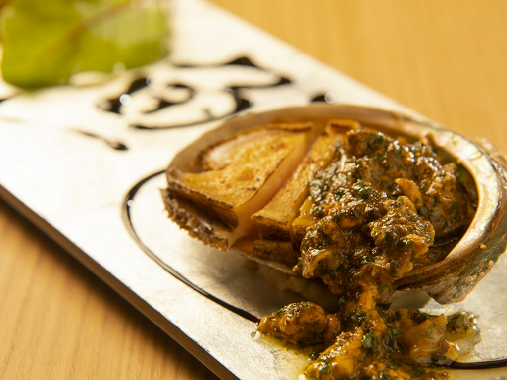 あわびの肝バターステーキ