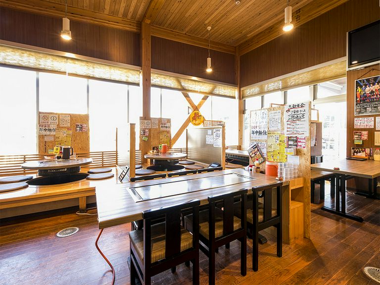 様々な年代のゲストがのんびりと過ごせる憩いの空間