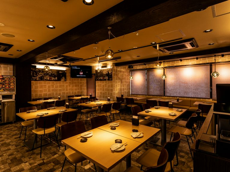 豊富な飲み放題付きコースメニュー。アットホームな雰囲気で宴会