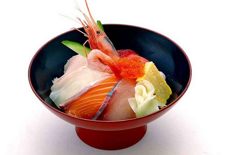 なかなか刺身様 専用 生食！安全な鶏刺しなら断然刺身専用鶏４セット冬ギフト：鹿児島県