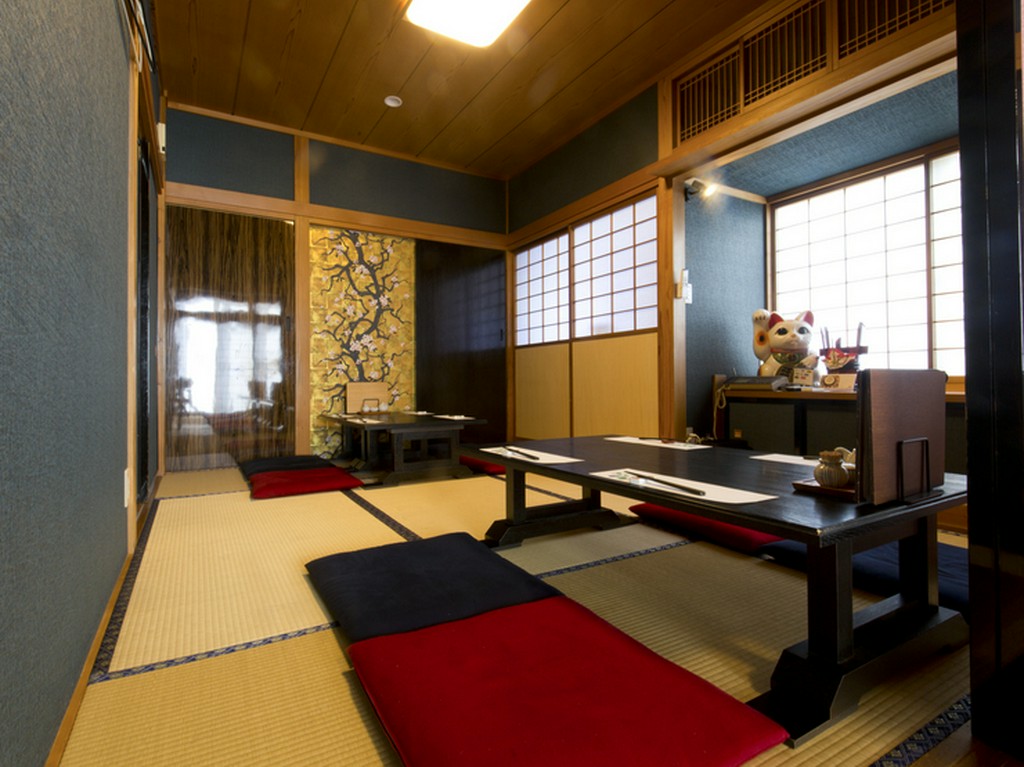 大切な家族や仲間とのひとときを、気兼ねなく過ごせる個室で