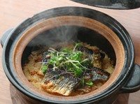 絶品『石川県無農薬コシヒカリ　季節の土鍋炊き込みご飯』