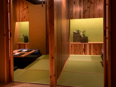 2名から12名まで、ゆったりと寛げる掘りごたつ個室