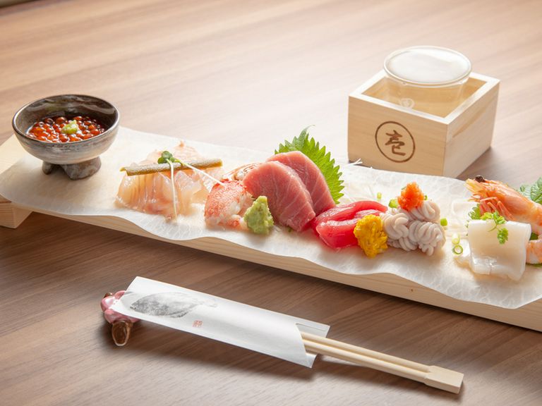 鮮度は抜群！『刺身盛り合わせ』に舌鼓