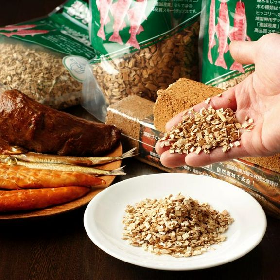食べ比べでは食材に合わせて異なったチップを使用しております。