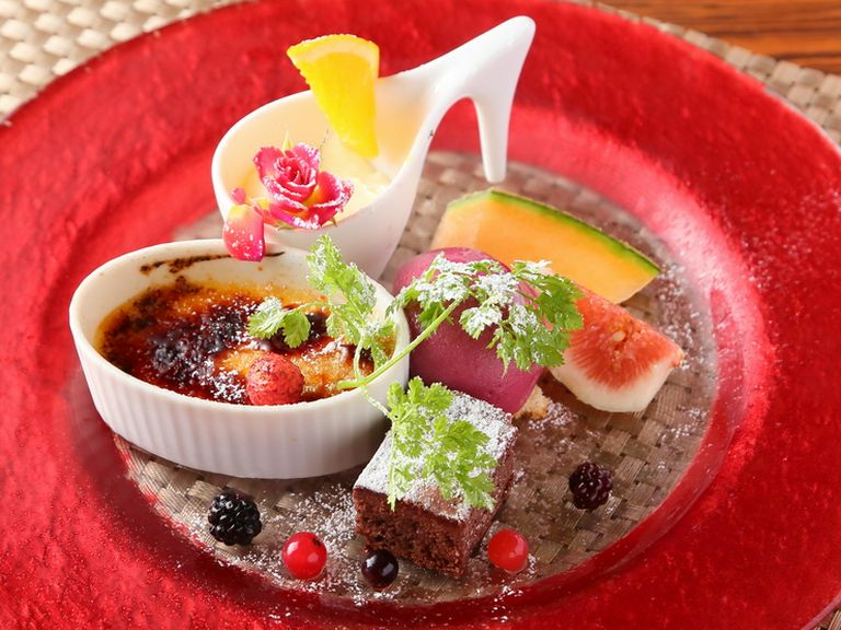 サプライズやメッセージプレートの演出も。大切な日の食事に如何