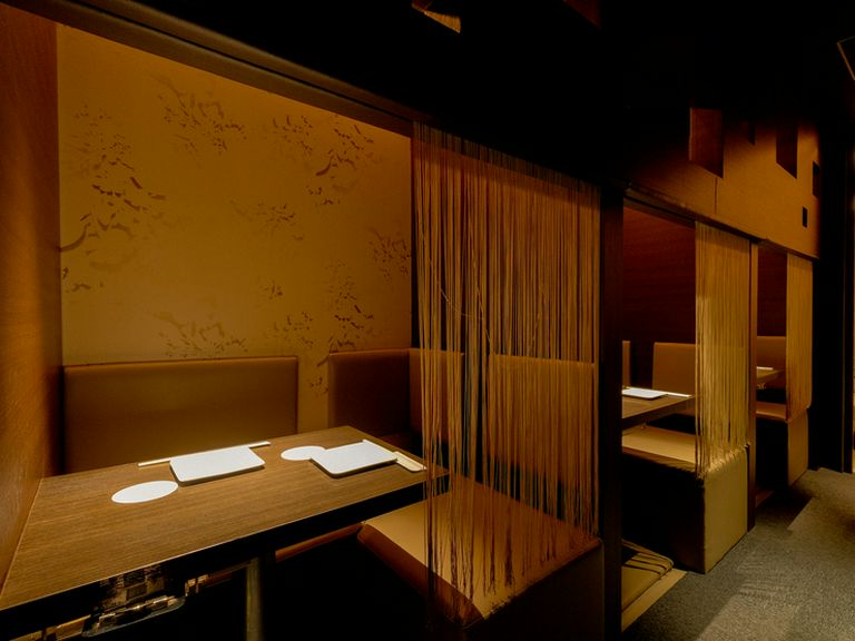 利用シーンを限定させないバラエティ豊富な個室