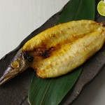 旨みや脂ののりが良い、ホッケは酒の肴の代表格ですが、ビタミンやカルシウムも多く健康にも良い肴です。